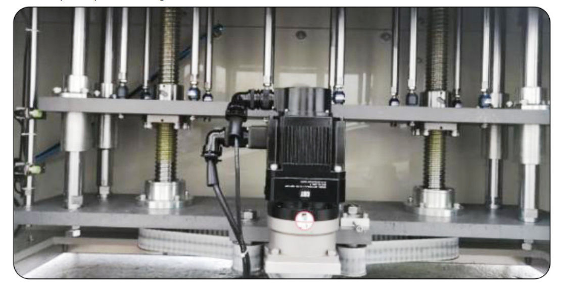 220V50HZ آلة إعادة ملء حاوية مبيدات الآفات نطاق ملء 5-50ml الحل المثالي لتعبئة ومعبأة مبيدات الآفات